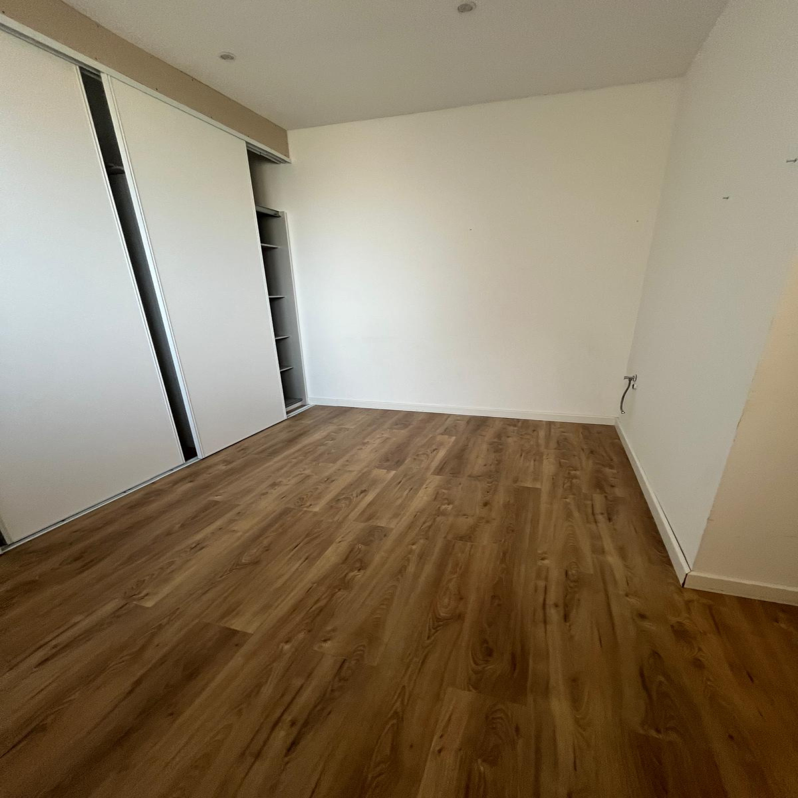 Image_, Local commercial, Hyères, ref :09012025